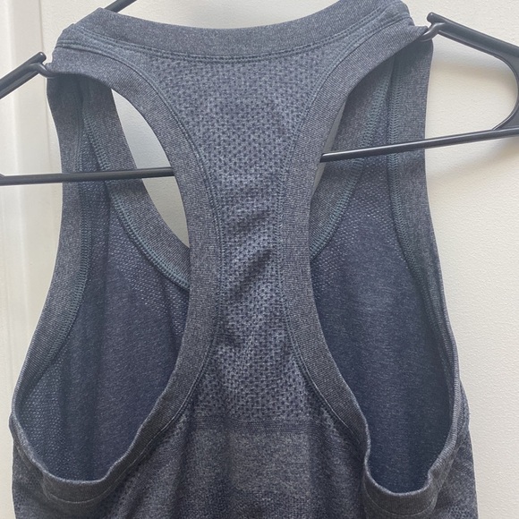 Athleta razorback tank top women’s size small breathable workout summer top - Picture 6 of 7